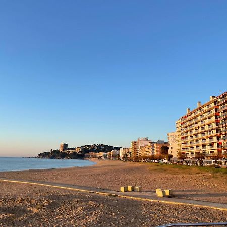 칼론제 Montserrat 아파트 외부 사진